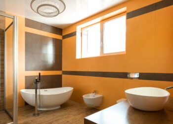 Só não faça isso no seu banheiro! De acordo com o designer de interiores, você definitivamente vai se arrepender desses 5 ladrilhos
