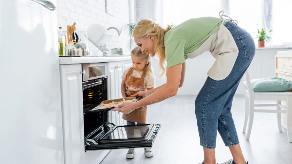 Esse botão do forno elétrico pode reduzir o tempo de preparo das receitas