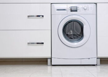 Para que serve a gavetinha misteriosa da máquina de lavar roupa