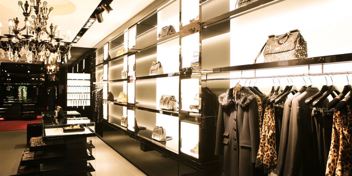 Famosa marca de roupas está fechando mais de 31 de suas lojas
