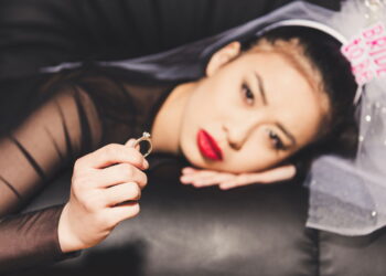 Nem solteira, nem casada: o novo status que está em alta entre as mulheres