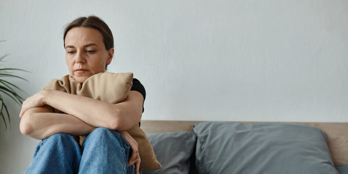 Terapia para sobrecarga emocional em mulheres pode ajudar, segundo especialistas