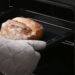 O truque no forno que deixa pães e bolos mais fofinhos