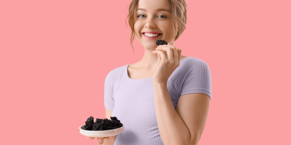 Ouro negro: a fruta que é um potente antioxidante, fortalece os ossos e auxilia na produção de colágeno
