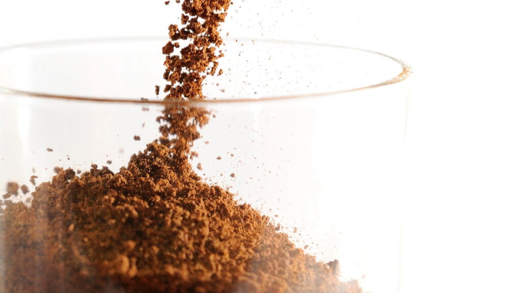 Com um simples truque, seu liquidificador vira um moedor potente