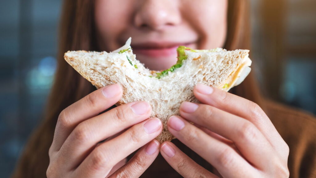 Lanche fit em 8 minutos para matar a fome sem culpa