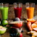 Sucos de frutas para aliviar a azia com ingredientes de casa