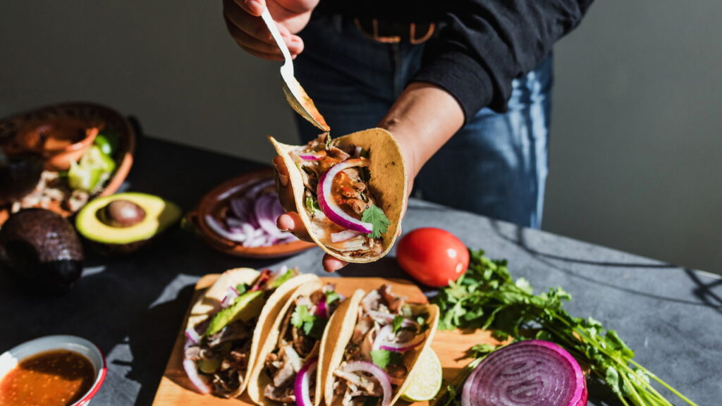 Receitas de tacos para refeições leves e ricas em fibras