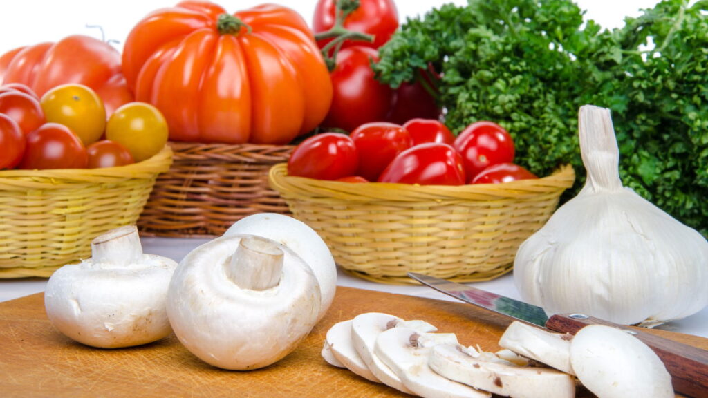 Essa função secreta do micro-ondas ajuda até a descascar alimentos