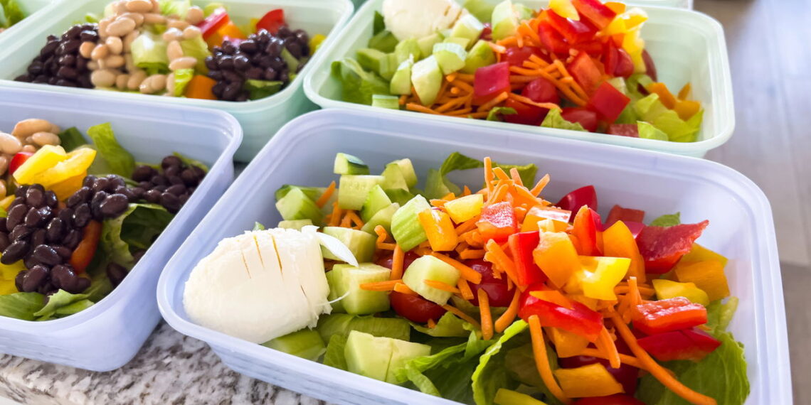 Como evitar desperdício e manter verduras sempre frescas