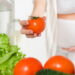 Como preservar tomate suculento sem murchar na geladeira