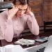 Como aliviar o estresse no trabalho com calma, segundo terapeutas