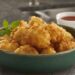 Nada de fritura ou farinha: faça bolinhos de arroz crocantes, rápido e fácil