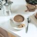 Como economizar e personalizar seu café da manhã no hotel