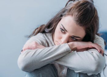 Por que você se trata tão mal, segundo a psicologia