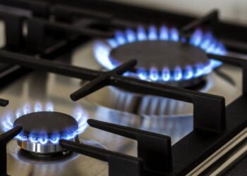 5 dicas essenciais para economizar gás de cozinha e reduzir custos na sua casa