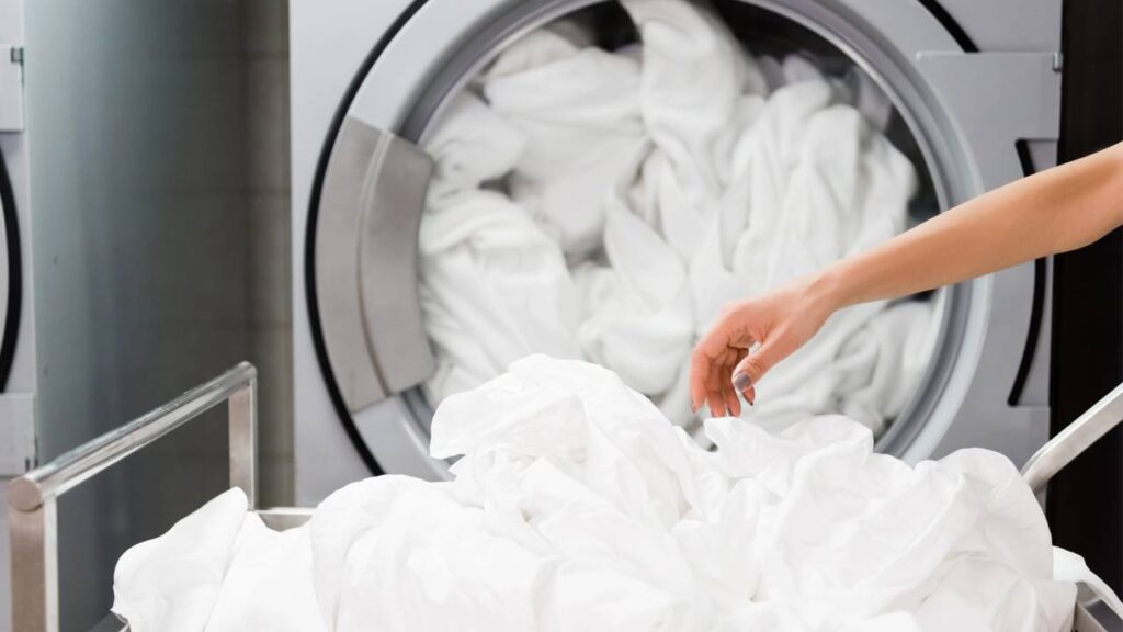Como eliminar traças nas gavetas de lençóis com um truque natural, rápido e eficaz