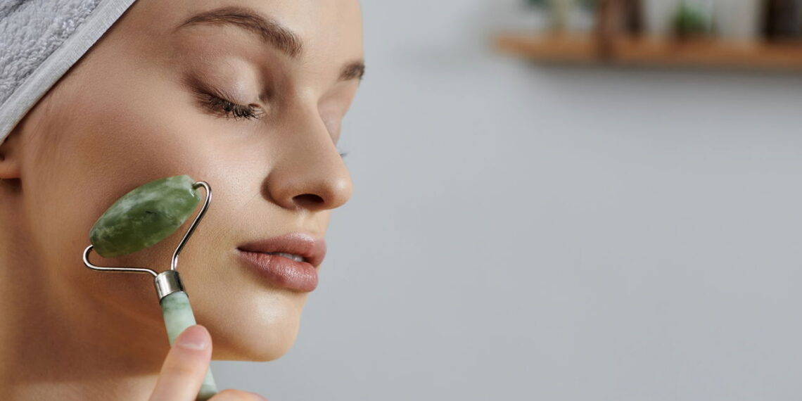 Exercícios faciais que potencializam o skincare como nenhum outro
