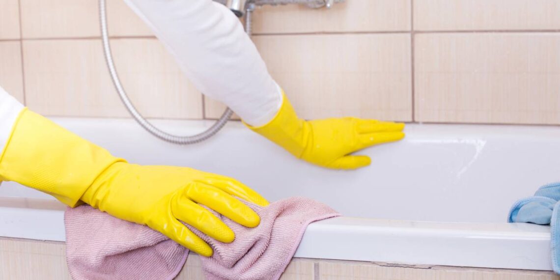 Como transformar roupas velhas em panos e economizar em casa