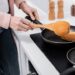 Transforme seu café da manhã com esta panqueca saudável pronta em 4 minutos
