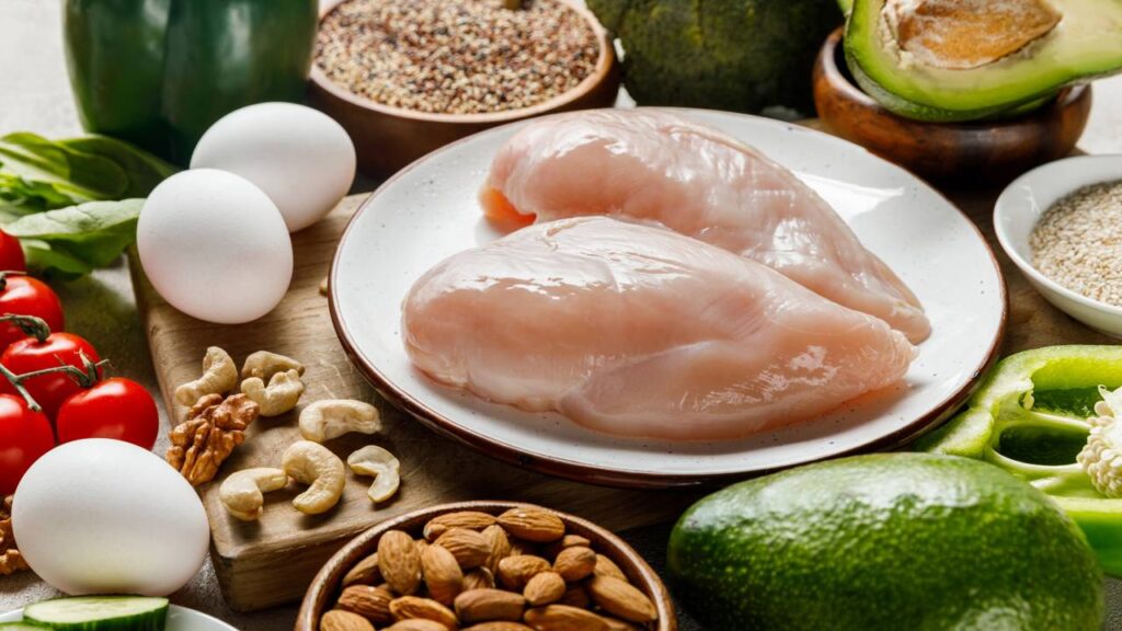 O jeito mais rápido de fazer frango desfiado sem panela de pressão
