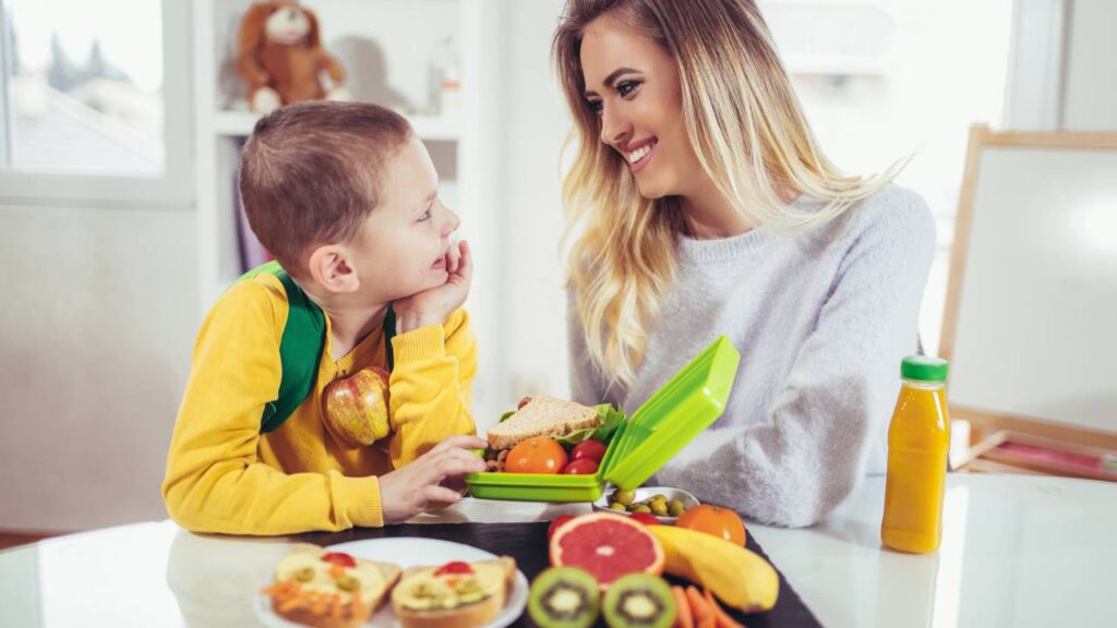 Lanche escolar para um mês gastando R$ 100