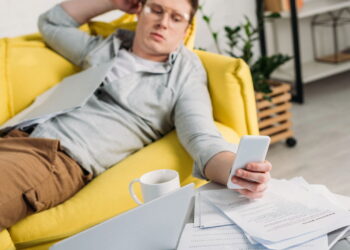 Procrastinação explicada sem culpa o que trava o foco e como sair do ciclo