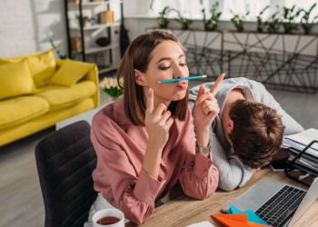 Dicas para vencer a procrastinação com passos simples, segundo a psicologia