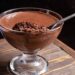 Como fazer um pudim de chocolate cremoso e sem gastar muito