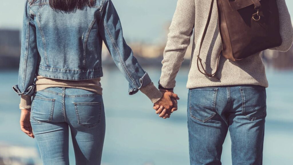 4 signos que vivem romances intensos em dezembro