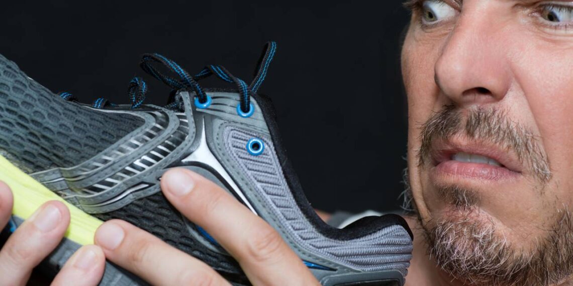 Truque com o freezer que salva seus sapatos do mau cheiro