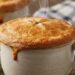 Torta de frango de caneca no micro-ondas: prática e deliciosa para o dia a dia