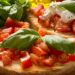 Bruschetta perfeita em 10 minutos: O truque para o pão nunca ficar mole