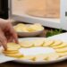 Esta batata frita de micro-ondas vai te surpreender com o sabor e a crocância