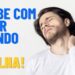 Acabe com a dor nos ombros e no pescoço usando uma toalha