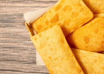 Faça recheados pasteis caseiros sem dificuldade em 8 minutos