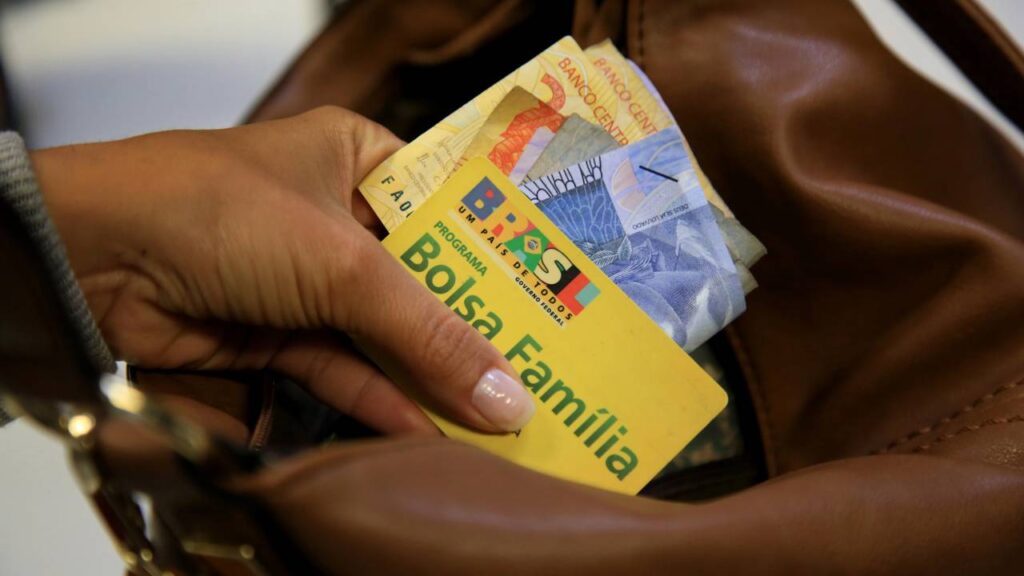 Pagamento do Bolsa Família é antecipado em dezembro com valor maior
