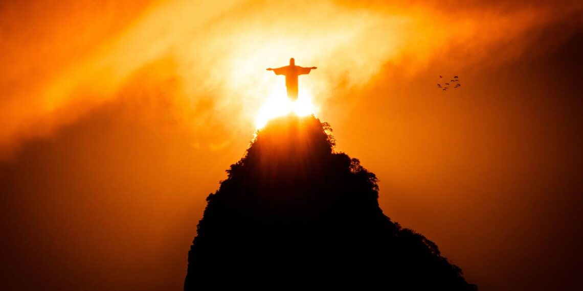 Cristo maior que o Redentor foi inaugurado no Rio Grande do Sul e a altura vai te surpreender