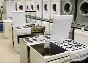 Quais eletrodomésticos desperdiçam mais eletricidade em casa (e truques para economizar sem desligá-los)