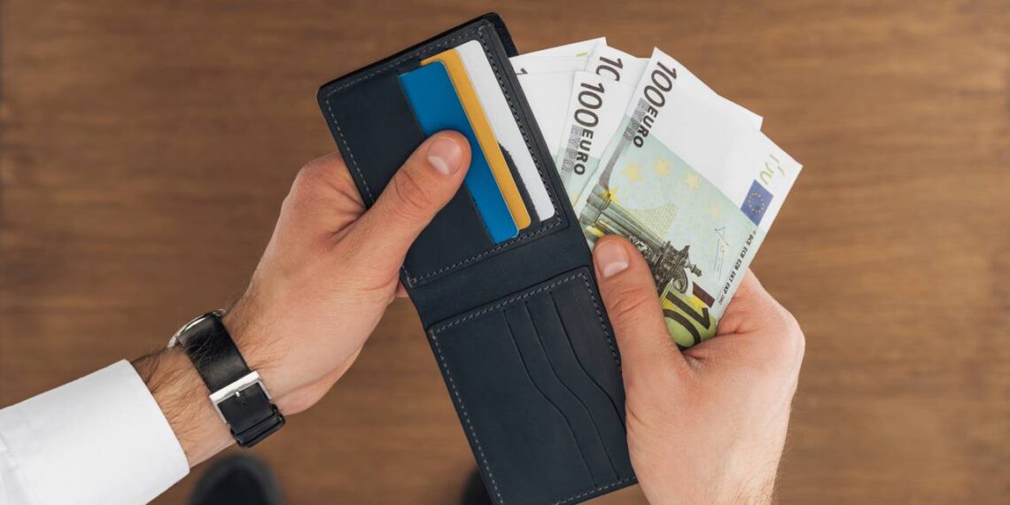 Salário mínimo aumentando pelo mundo: alemães recebem 190 euros a mais por mês