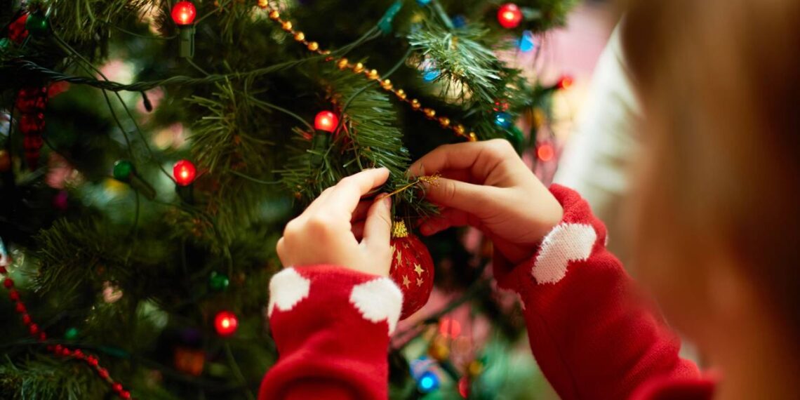 Ideia simples de decoração barata para o Natal vira sensação nas casas brasileiras