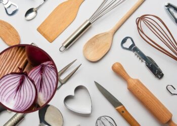Evite que o cheiro de cebola fique impregnado nos utensílios