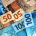 Como organizar o orçamento ganhando até um salário mínimo e evitar contas atrasadas