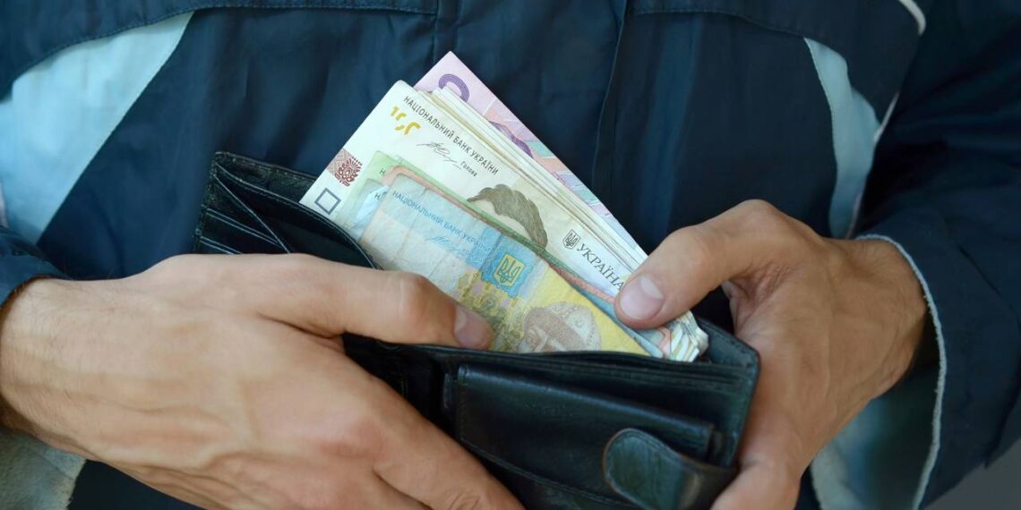 Salário mínimo em 2026 aumenta, mas será que o valor vai dar conta?