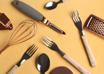 https://www.uai.com.br/2025/11/17/cozinha-funcional-comeca-com-utensilios-certos-e-organizacao-simples/