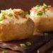 Receita de batata dourada por fora e recheada por dentro em 20 minutos
