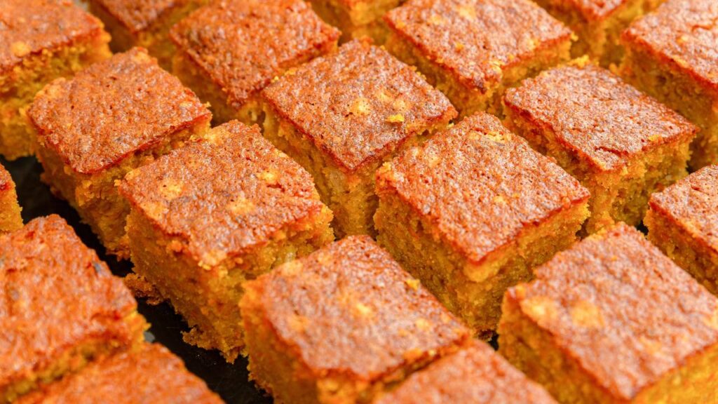 Receita de bolo de cenoura preguiçoso para fazer em 20 minutos