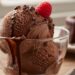 Sorvete caseiro de chocolate delicioso e não precisa de emulsificador