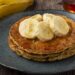 Panqueca de banana com aveia feita com só 3 ingredientes e pronta em minutos