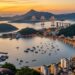 A capital brasileira à beira-mar com praias imperdíveis e um centro histórico preservado